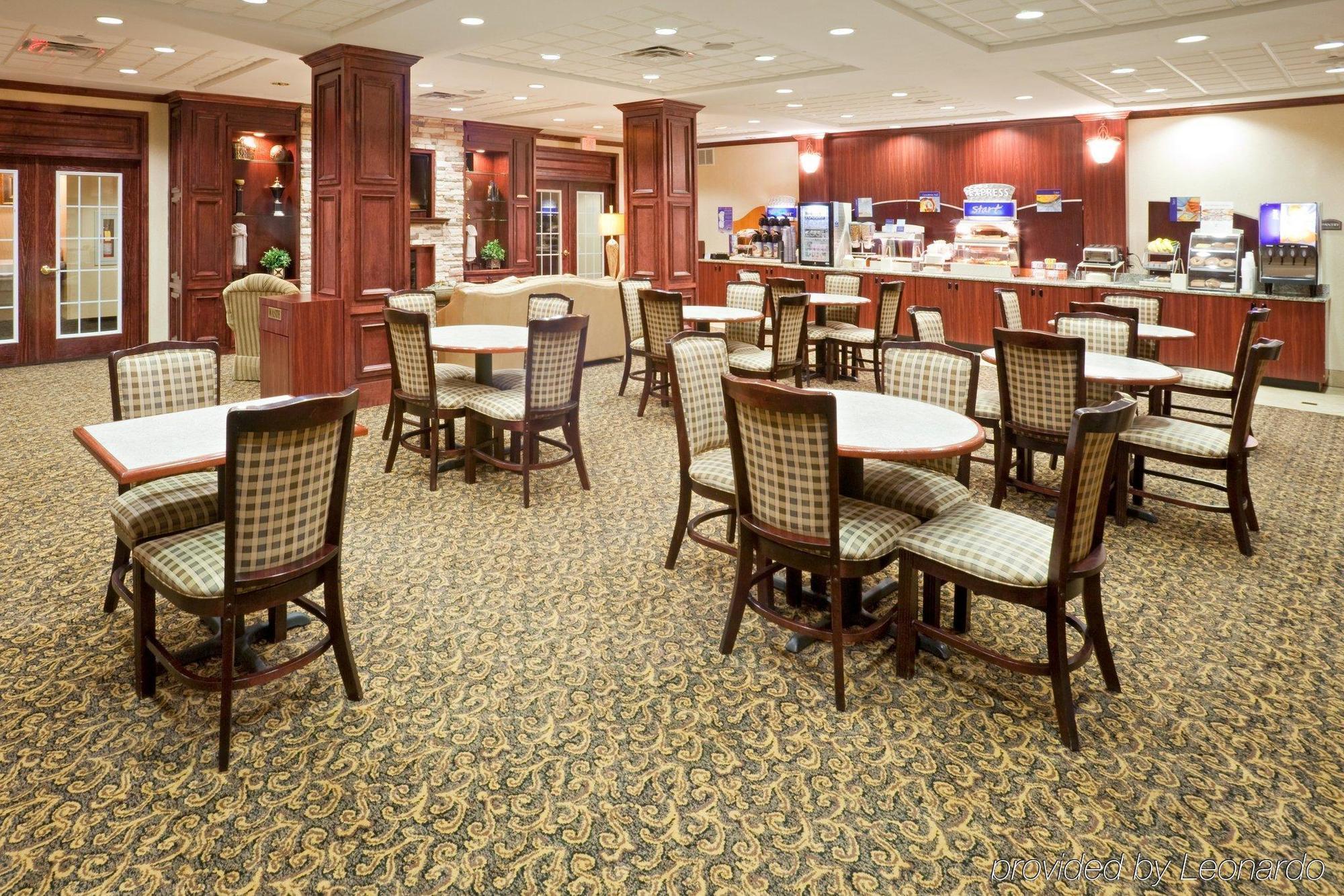 Holiday Inn Express San Angelo By Ihg Restaurant photo